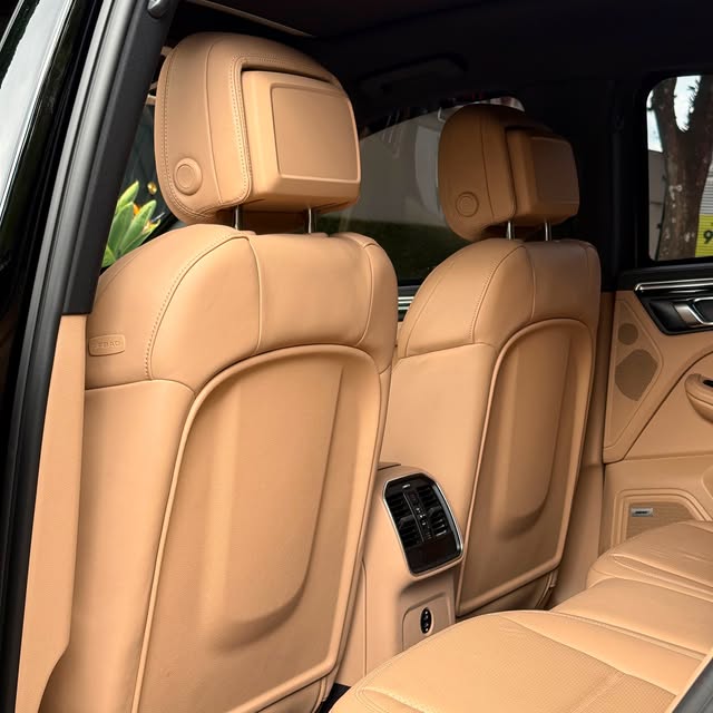 PORSCHE MACAN 2.0 TURBO - Imagem 8