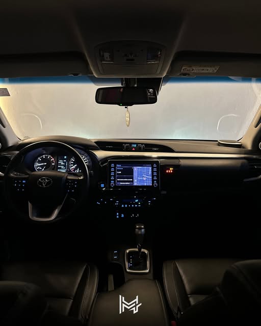 TOYOTA HILUX SRX - Imagem 3