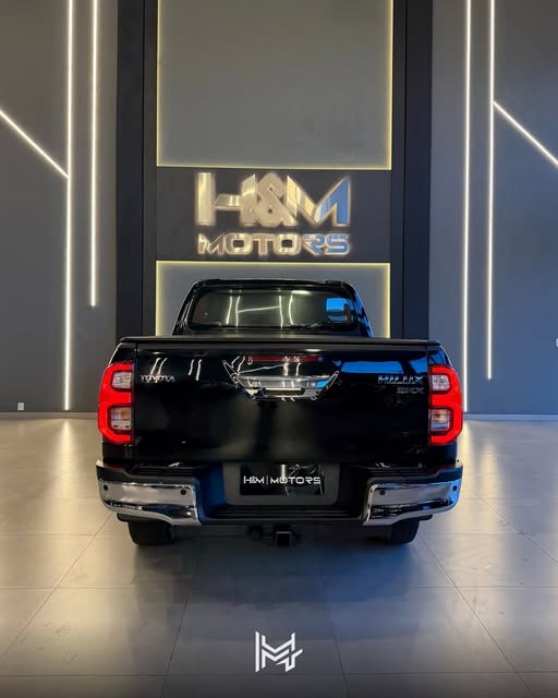 TOYOTA HILUX SRX - Imagem 5