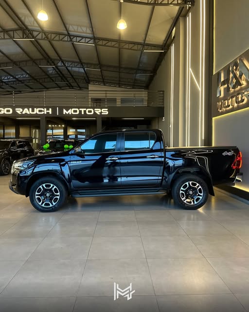 TOYOTA HILUX SRX - Imagem 9