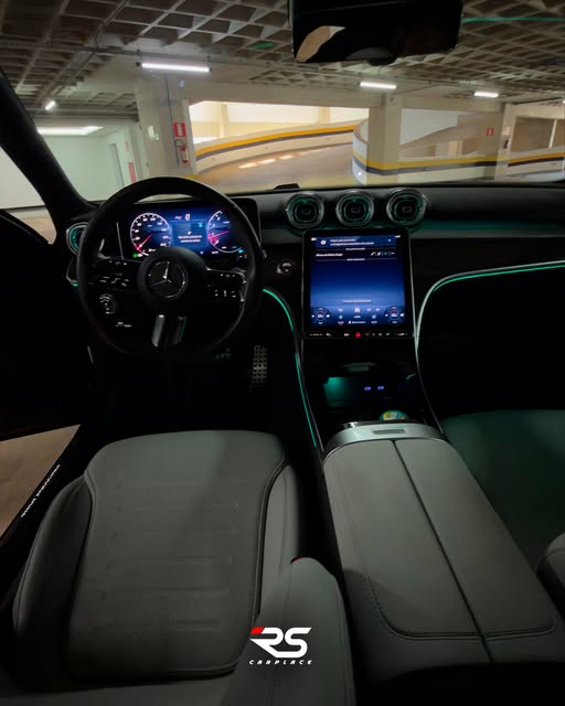 MERCEDES-BENZ C200 EQ BOOST AMG LINE - Imagem 8