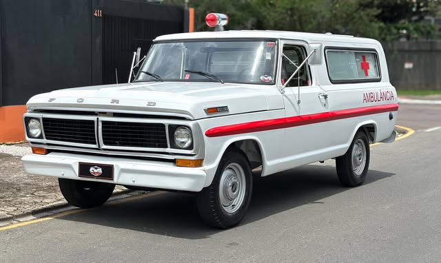 FORD F-100 AMBULÂNCIA - Imagem 2