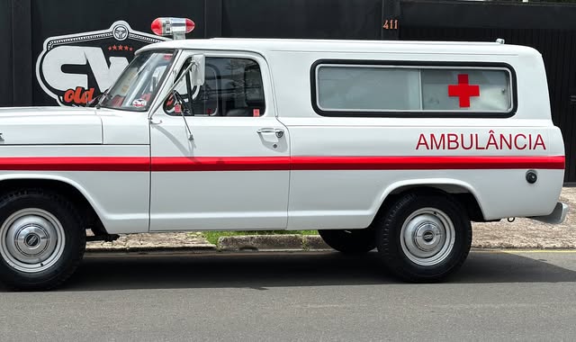 FORD F-100 AMBULÂNCIA - Imagem 5