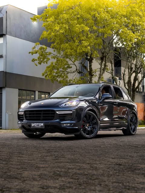 PORSCHE CAYENNE GTS - Imagem 1