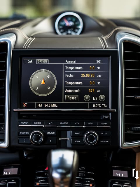 PORSCHE CAYENNE GTS - Imagem 11
