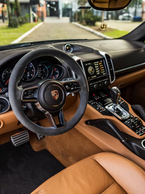 PORSCHE CAYENNE GTS - Imagem 5