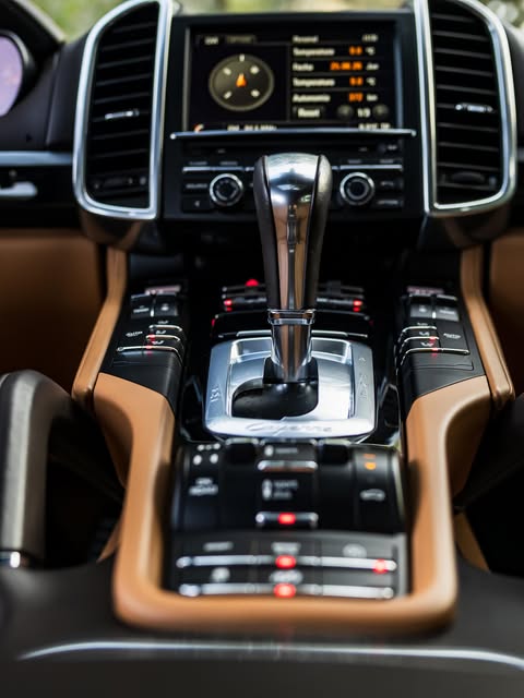 PORSCHE CAYENNE GTS - Imagem 10