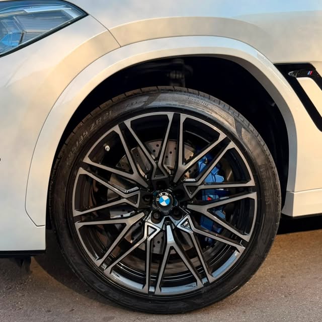 BMW X6 M COMPETITION - Imagem 9