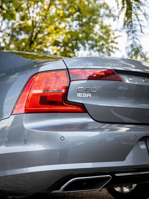 VOLVO S90 T8 INSCRIPTION - Imagem 12