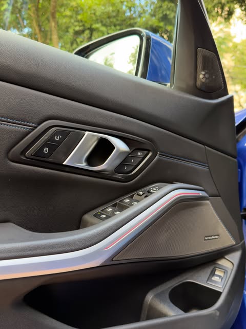 BMW 320I M SPORT - Imagem 9