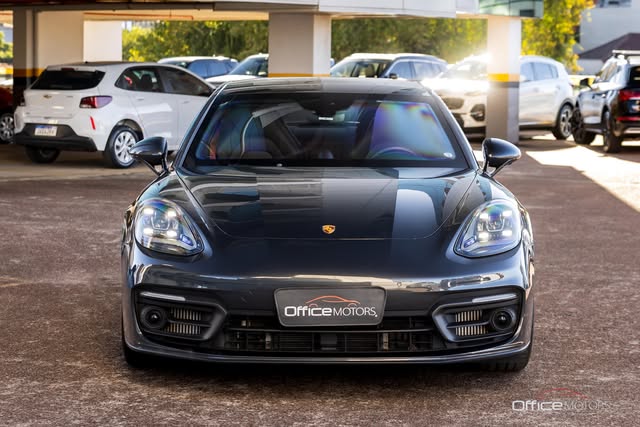 PORSCHE PANAMERA 4S E-HYBRID - Imagem 2