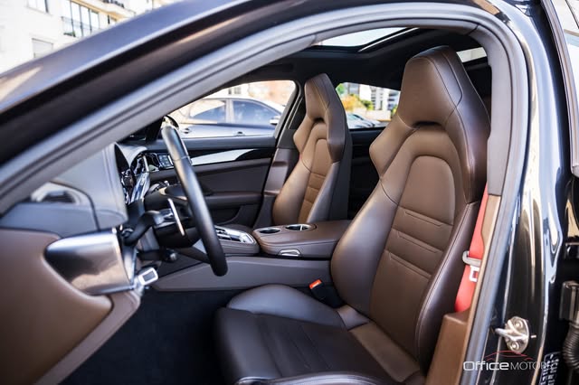PORSCHE PANAMERA 4S E-HYBRID - Imagem 9