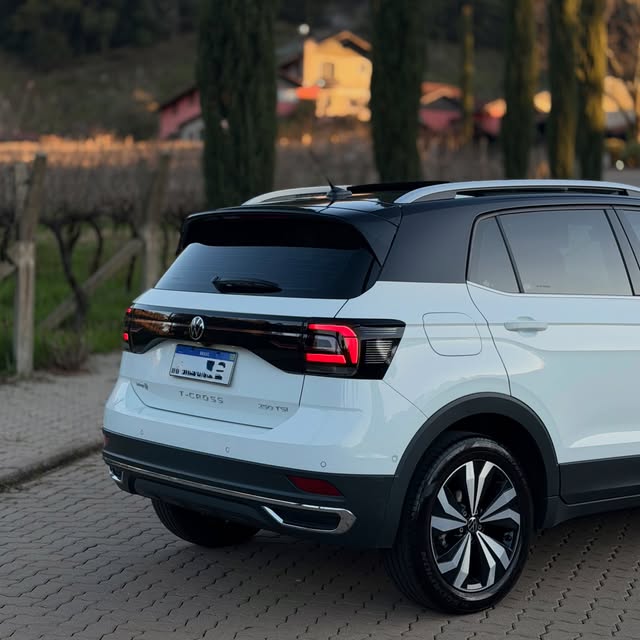 VOLKSWAGEN T-CROSS HIGHLINE 250TSI - Imagem 14