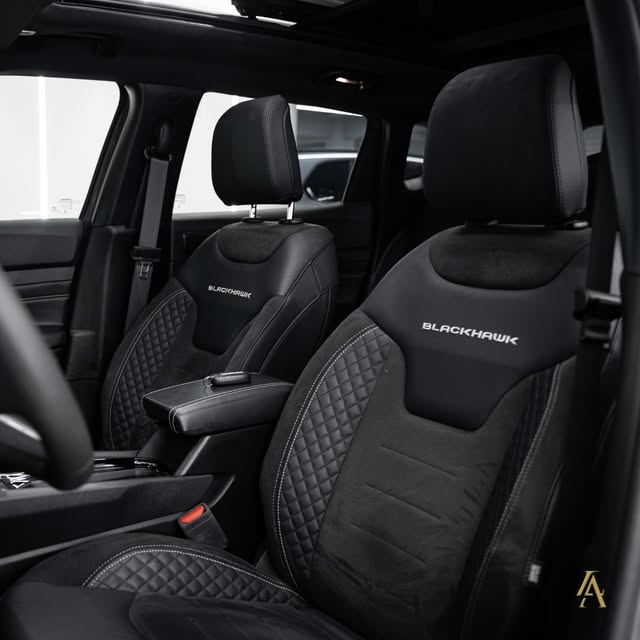 JEEP COMPASS BLACKHAWK - Imagem 7