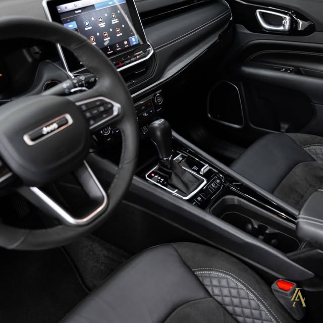 JEEP COMPASS BLACKHAWK - Imagem 10