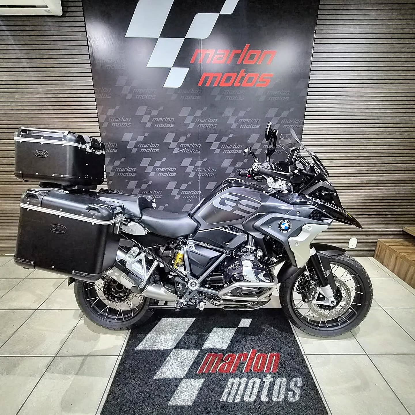 BMW GS PREMIUM TRIPLE BLACK OP 719 - Imagem 1