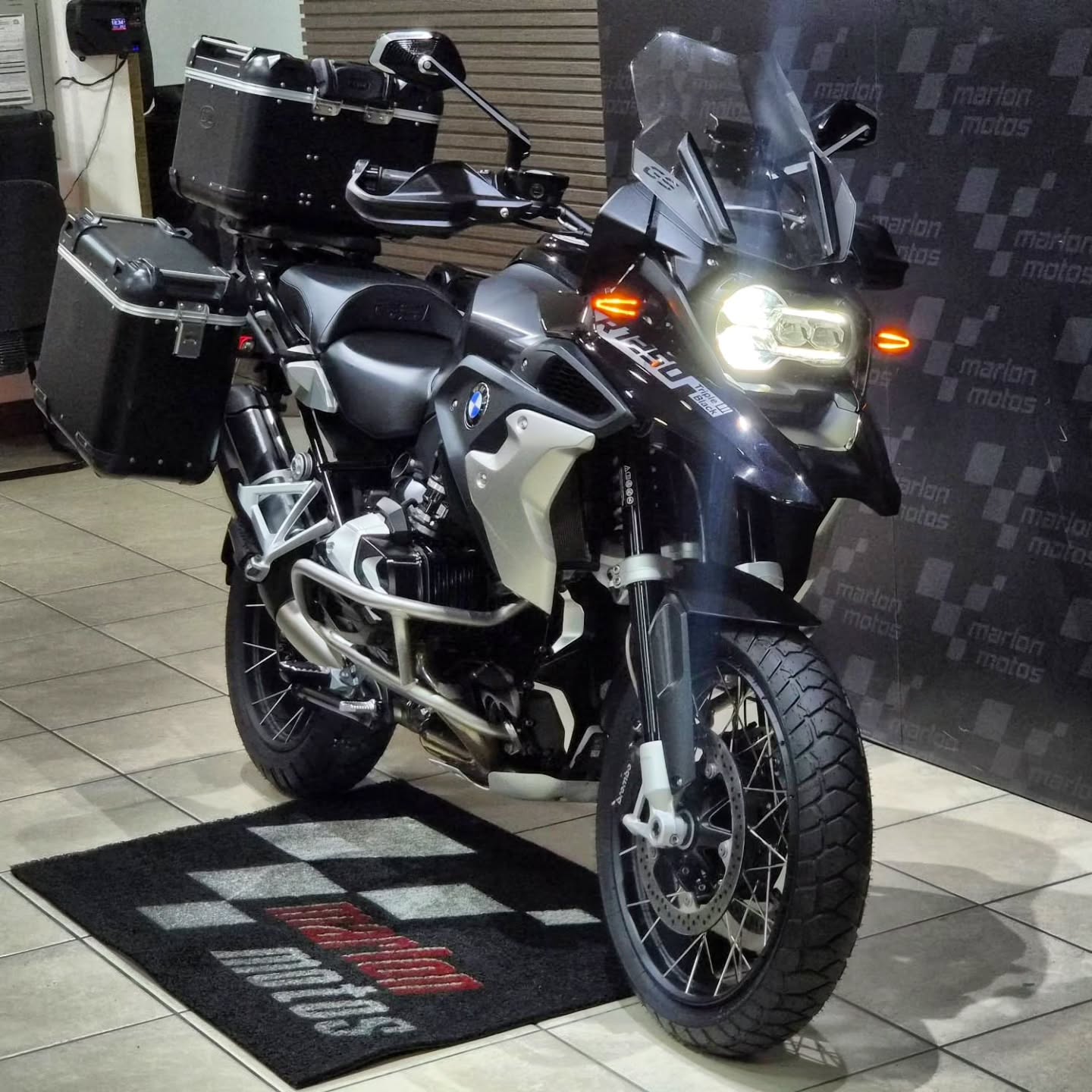 BMW GS PREMIUM TRIPLE BLACK OP 719 - Imagem 4