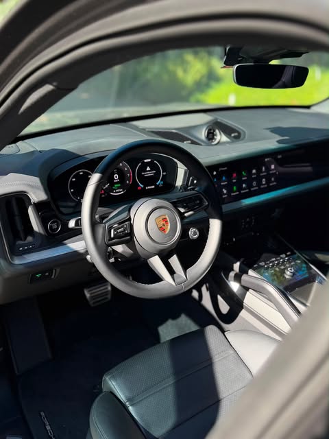 PORSCHE CAYENNE S COUPE E-HYBRID - Imagem 5
