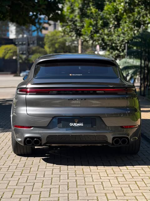 PORSCHE CAYENNE S COUPE E-HYBRID - Imagem 6