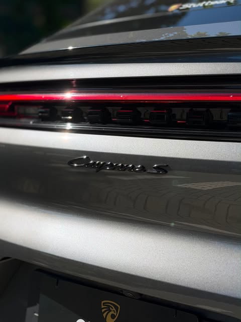 PORSCHE CAYENNE S COUPE E-HYBRID - Imagem 7