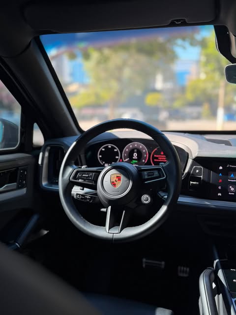PORSCHE CAYENNE S COUPE E-HYBRID - Imagem 8