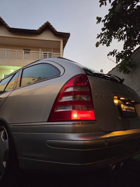MERCEDES-BENZ C320 TOURING - Imagem 11