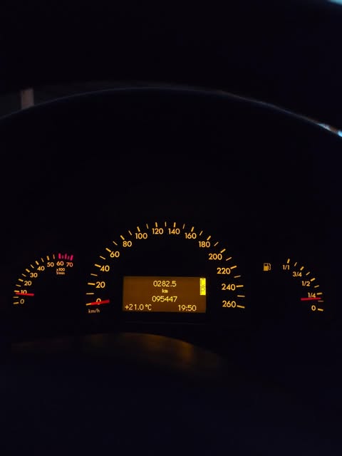 MERCEDES-BENZ C320 TOURING - Imagem 17