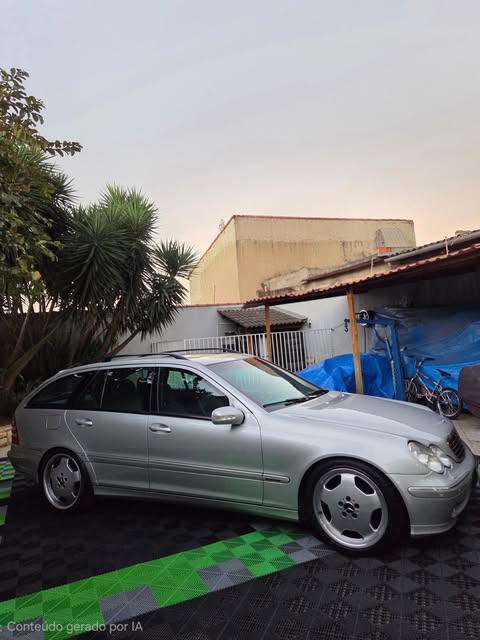 MERCEDES-BENZ C320 TOURING - Imagem 19