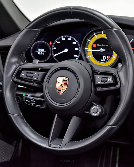 PORSCHE 911 TURBO S CABRIOLET - Imagem 8