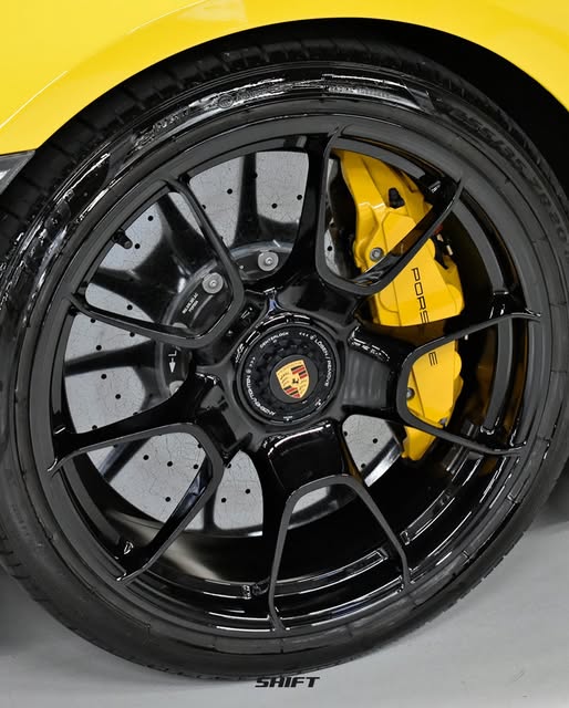 PORSCHE 911 TURBO S CABRIOLET - Imagem 10
