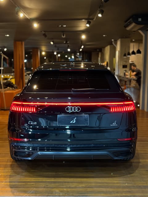 AUDI Q8 QUATTRO PERFORMANCE BLACK S-LINE - Imagem 4