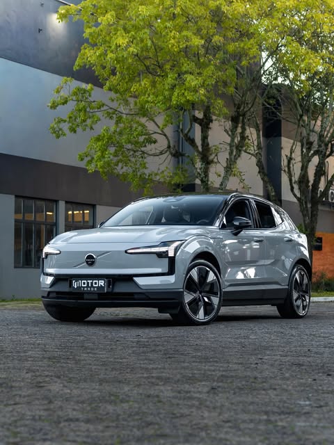 VOLVO EX30 ULTRA E60 - Imagem 1