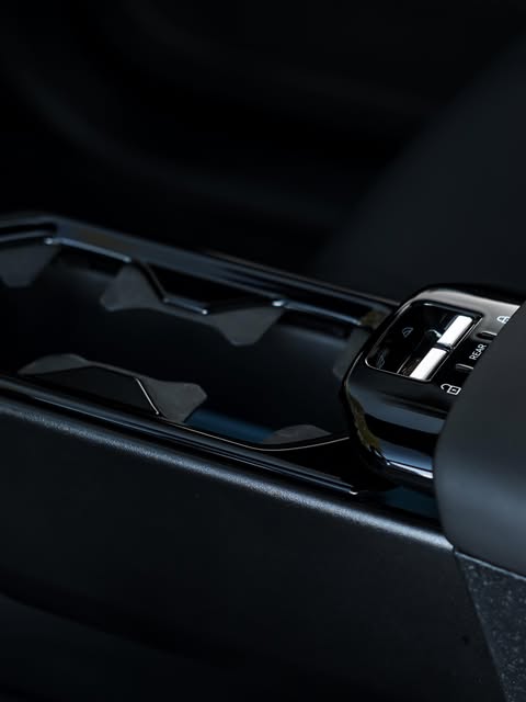 VOLVO EX30 ULTRA E60 - Imagem 11