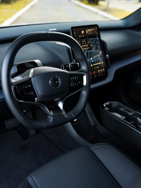 VOLVO EX30 ULTRA E60 - Imagem 3