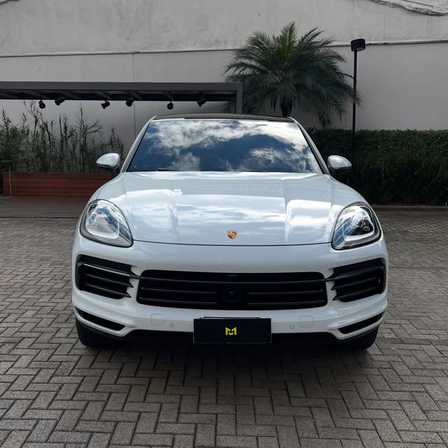 PORSCHE CAYENNE PLATINUM EDITION E-HYBRID COUPÉ - Imagem 2