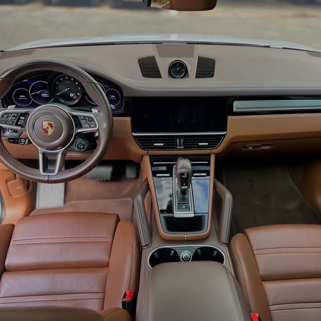PORSCHE CAYENNE PLATINUM EDITION E-HYBRID COUPÉ - Imagem 7