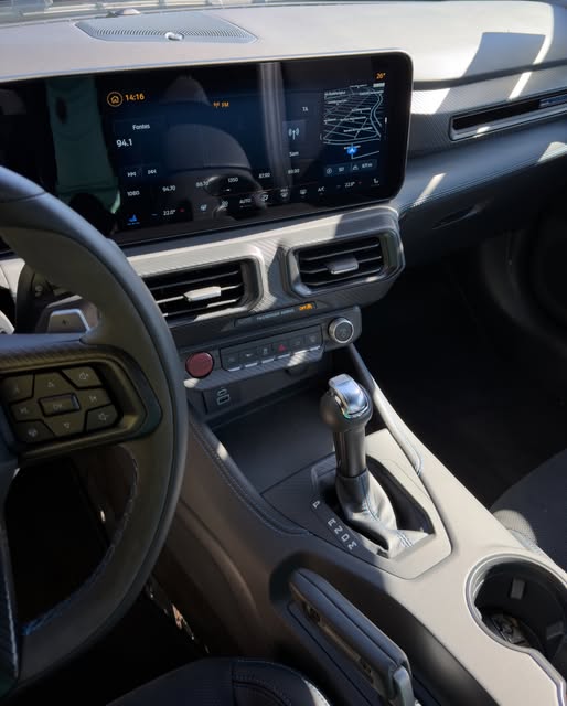 FORD MUSTANG DARK HORSE - Imagem 7