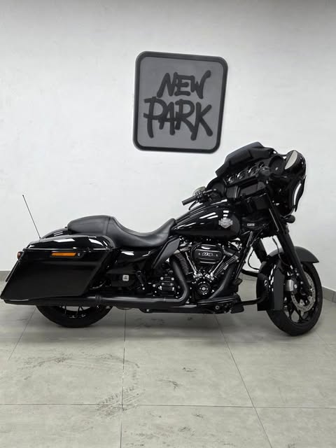 HARLEY-DAVIDSON STREET GLIDE SPECIAL - Imagem 2