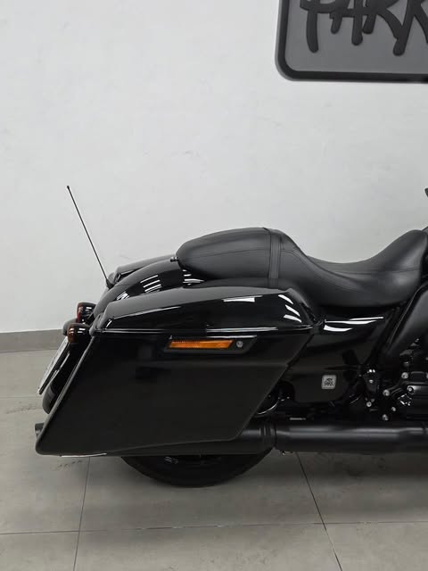 HARLEY-DAVIDSON STREET GLIDE SPECIAL - Imagem 6