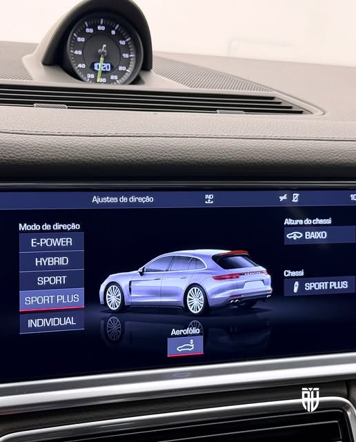 PORSCHE PANAMERA 4 E-HYBRID SPORT TURISMO - Imagem 11
