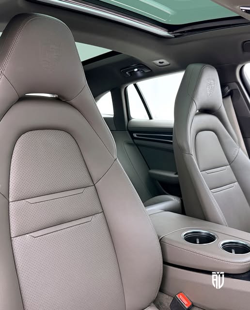 PORSCHE PANAMERA 4 E-HYBRID SPORT TURISMO - Imagem 14