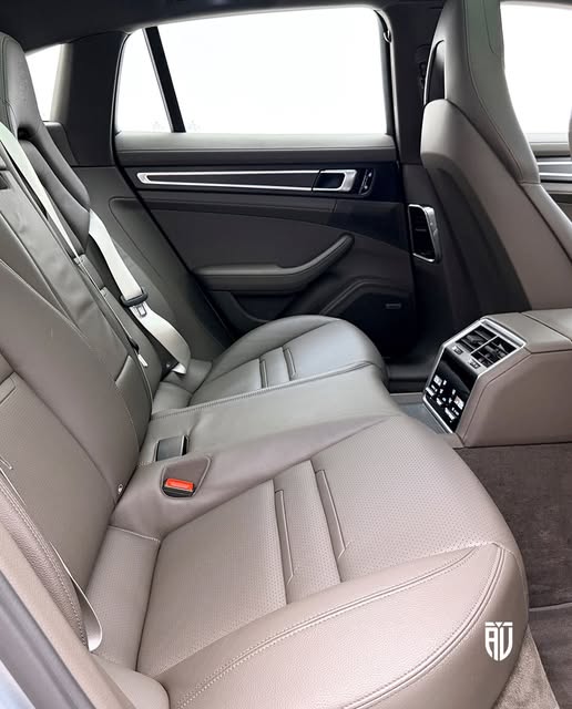 PORSCHE PANAMERA 4 E-HYBRID SPORT TURISMO - Imagem 15