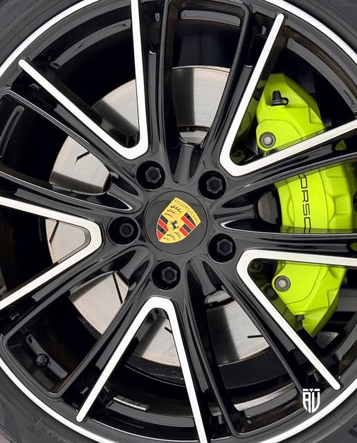 PORSCHE PANAMERA 4 E-HYBRID SPORT TURISMO - Imagem 6