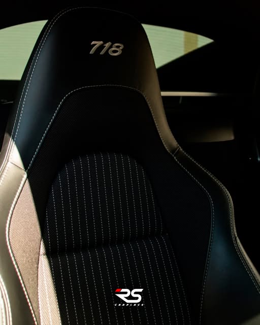 PORSCHE 718 CAYMAN T - Imagem 10