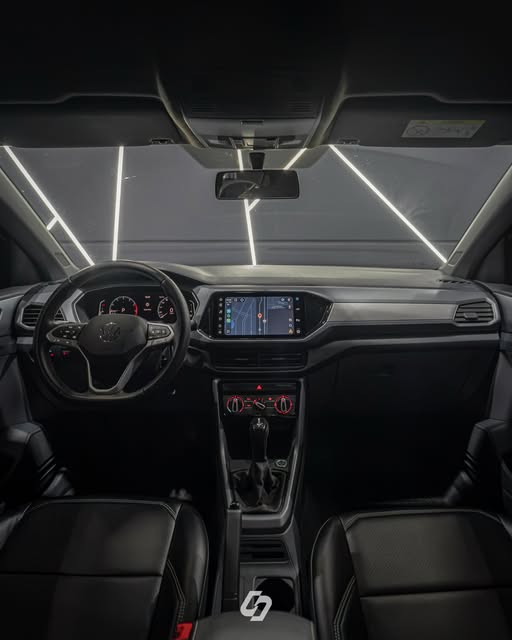 VOLKSWAGEN T-CROSS - Imagem 8
