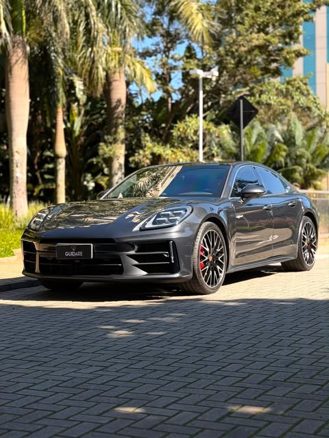 PORSCHE PANAMERA 4S E-HYBRID - Imagem 1
