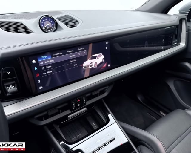 PORSCHE CAYENNE S E-HYBRID - Imagem 4