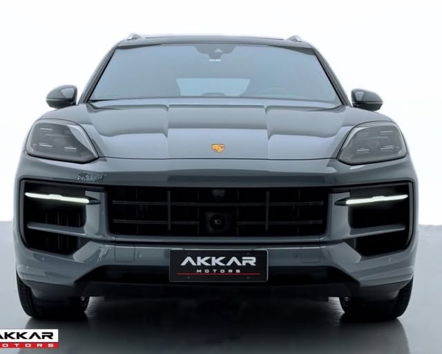 PORSCHE CAYENNE S E-HYBRID - Imagem 10