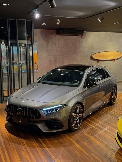 MERCEDES-BENZ A45 AMG - Imagem 1