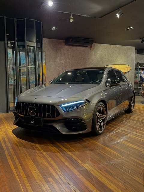 MERCEDES-BENZ A45 AMG - Imagem 14